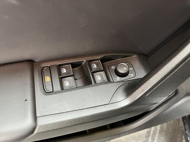 Seat LEON 1.4 TSI eHybrid PHEV FR Business Intense / AUTOMAAT/ PANO/ CAMERA/ PARK. SENSOREN/ DODE HOEK/ KEYLESS/ DCC/ LED/ STUURVERWARM./ FULL LINK/ ADAPT. CRUISE/ VIRTUAL COCKPIT/ NAVI/ CLIMA/ DAB/ 18" LMV