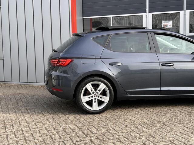 Seat LEON 1.5 TSI FR | LED | Pano | Sfeer | Stoel verwarming | Climate |