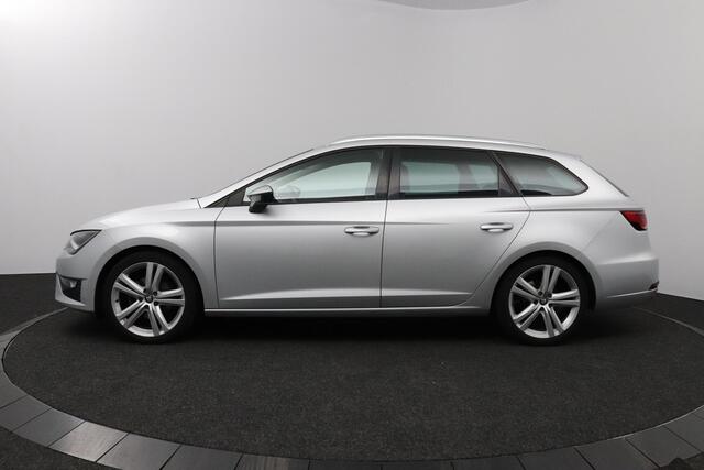 Seat LEON ST 1.4 TSI 150pk ACT FR Dynamic Navigatie | Carplay/Android Auto | Trekhaak |