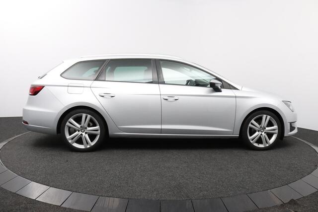 Seat LEON ST 1.4 TSI 150pk ACT FR Dynamic Navigatie | Carplay/Android Auto | Trekhaak |