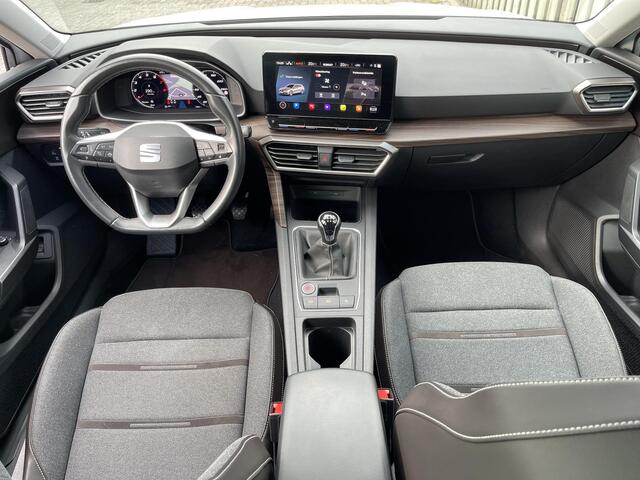 Seat LEON Sportstourer 1.5 TSI Xcellence 18"/Dodehoek/Stoel + stuurverwarming/Keyless/Adaptieve cruise/Apple Carplay & Android Auto/PDC