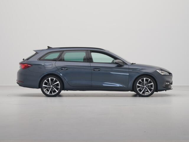 Seat LEON Sportstourer 1.5 TSI FR Launch Edition Navigatie Sideassist Stoelverwarming Parkassist Carplay 245