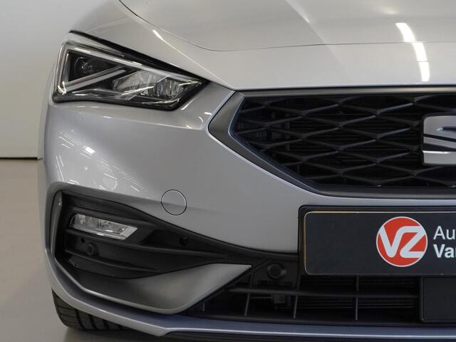 Seat LEON 1.5 eTSI FR Business Intense | Automaat | Panorama- Schuifdak | Beats Audio | Camera | Dodehoekbewaking | Rijklaarprijs