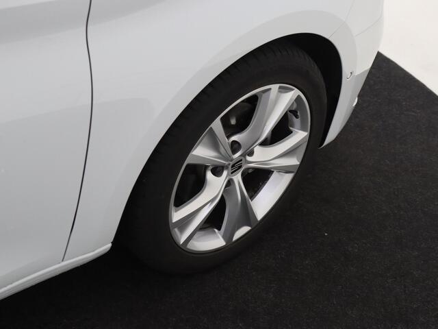 Seat LEON Sportstourer 1.0 eTSI DSG FR Business Intense