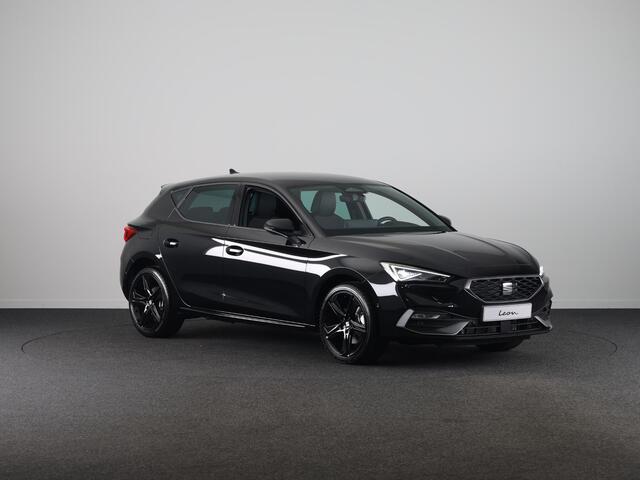 Seat LEON 1.5 TSI 204pk e-Hybrid FR Business | Black Pack | Trekhaak | Led Matrix