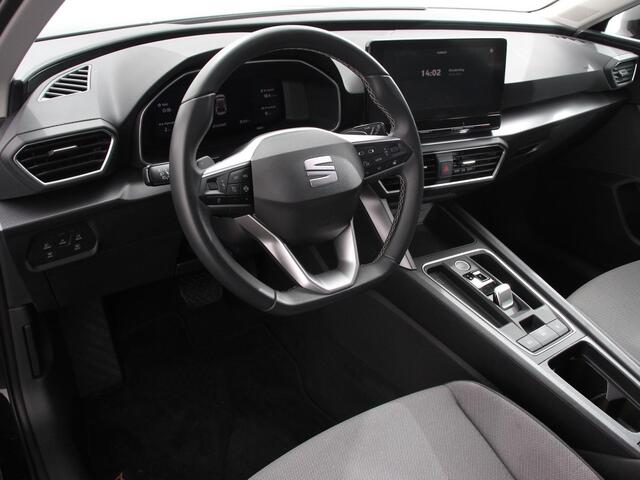 Seat LEON 1.0 eTSI 110pk DSG Style Navigatie Apple Carplay/ Android Auto Camera Parkeersensoren Stoel- en stuurverwarming Cruise Control Virtual Cockpit Climate Control