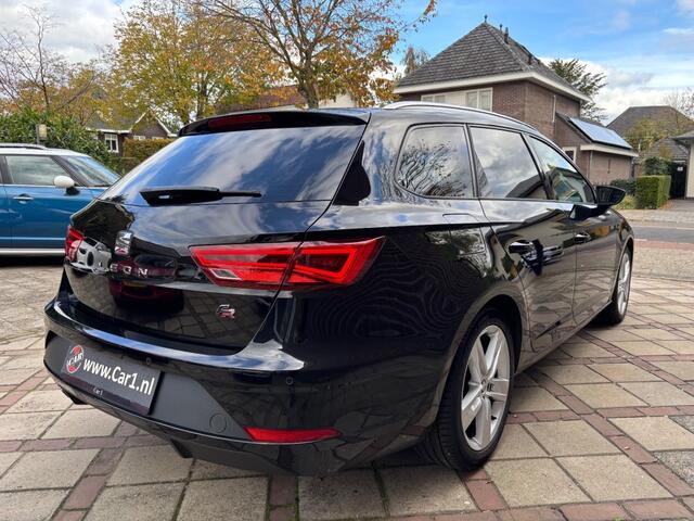 Seat LEON 1.8 TSI FR Business Intense LED KEYKLESS APPLE CARPLAY AUTOMAAT