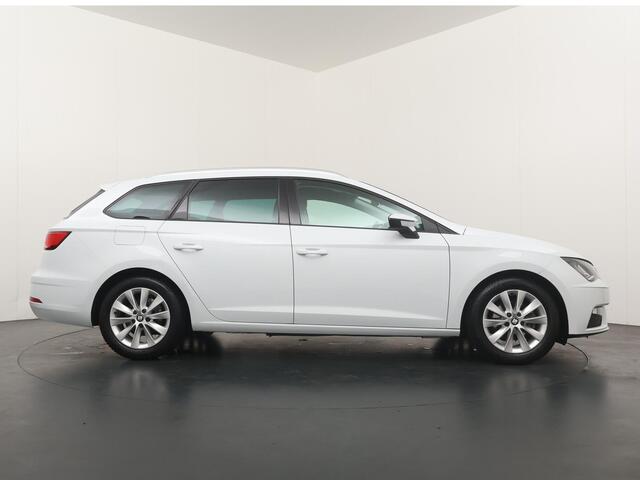 Seat LEON ST 1.0 EcoTSI Style Business Intense Automaat - Navigatie - Climate Control - Parkeersensoren