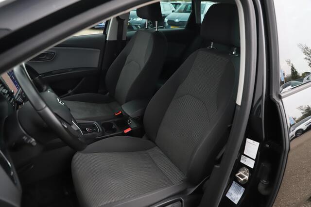 Seat LEON ST 1.0 TSI Style Ultimate Edition Virtual Cockpit Full LED Beats Audio Navigatie Achteruitrijcamera Carplay Android Clima Stoelverwarming Cruise Control Lane Assist