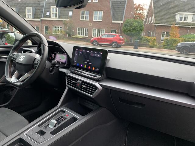Seat LEON Sportstourer 1.5 eTSi FR Intense Aut., Pano | Technology & Stoelen pack