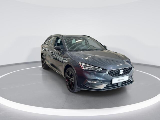 Seat LEON Sportstourer 1.5 TSI e-Hybrid FR Business 204 PK l Black Pack l Wegklapbare Trekhaak l Safe & Driving Pack