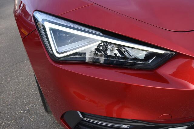 Seat LEON 1.5 eTSI FR , VIRTUAL COCKPIT , A UITRIJ CAM , PDC V+A , LED KOPL , LMV18 ,