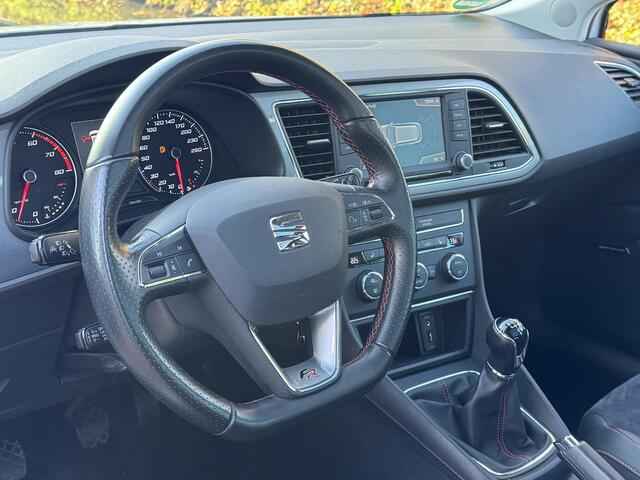 Seat LEON ST 1.8 TSI 180PK FR Dynamic Pano Full Link Alcantara