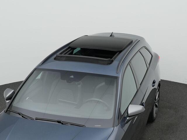 Seat LEON Sportstourer 1.0 eTSI 110 pk DSG FR Business Intense | Panoramadak | Achteruitrijcamera | Navigatie | Adaptive Cruise