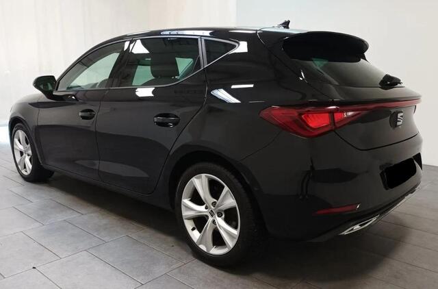 Seat LEON 1.0 TSI FR PANO / CARPLAY / LED / RIJKLAAR