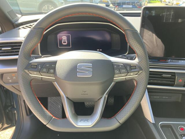 Seat LEON FR Business 1.5 TSI eHybrid 150kW / 204pk Hatchbac | 18'' Lichtmetalen Velgen | Panorama dak | Black Pakket |