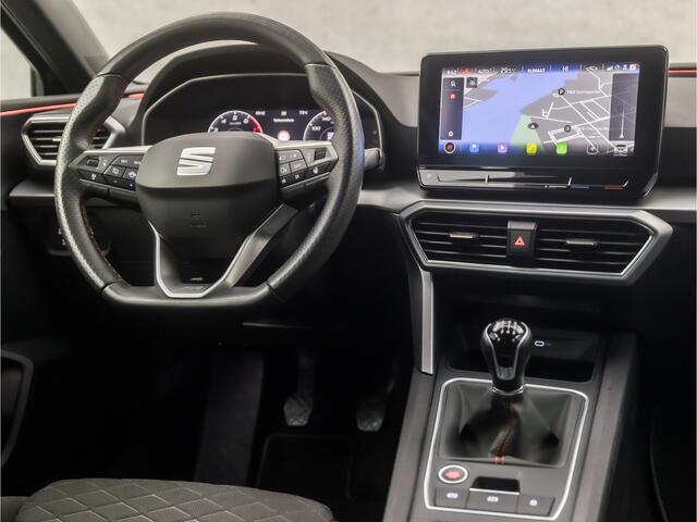 Seat LEON 1.0 TSI FR Sport (VIRTUAL COCKPIT, APPLE CARPLAY, GROOT NAVI, CAMERA, STUUR/STOELVERWARMING, SPORTSTOELEN, ADAPTIVE CRUISE, LED KOPLAMPEN, ZWART HEMEL, NIEUWSTAAAT)