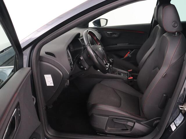 Seat LEON 1.5 TSI FR Ultimate Edition | Stoelverwarming | Carplay | Beats Pack | Adaptive cruise | Sfeerverlichting | Navigatie | Keyless | Virtual Cockpit | Climate control | Sportstoelen