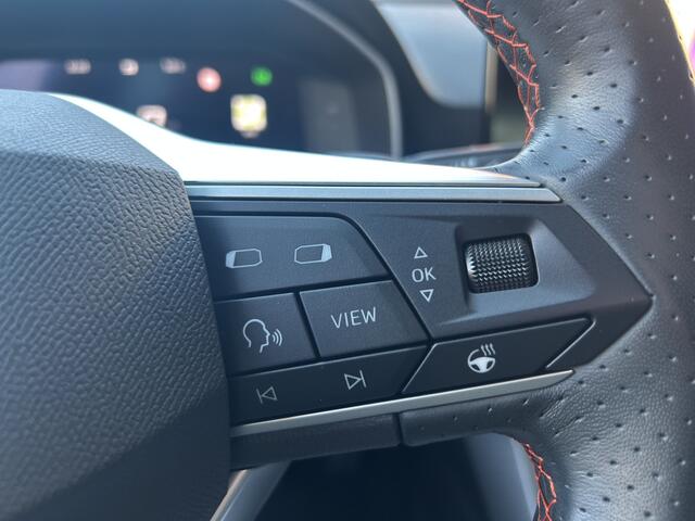 Seat LEON Sportstourer 1.4 TSI eHybrid PHEV FR // LED // NAVI // PDC V+A // CAMERA // STOEL + STUURWIELVERWARMING // ADAPTIV. CRUISE