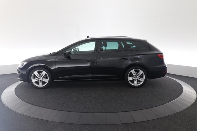 Seat LEON ST 1.4 EcoTSI FR | Trekhaak | Pano | ACC | Stoelverwarming