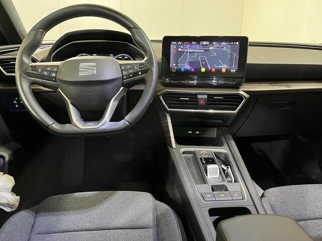 Seat LEON 1.4 TSI eHybrid PHEV Xcellence / AUTOMAAT/ KEYLESS/ FULL LINK/ PARK. SENSOREN + CAMERA/ LED/ STOEL-STUUR VERWARM. / NAVI/ DAB/ 18'' LMV