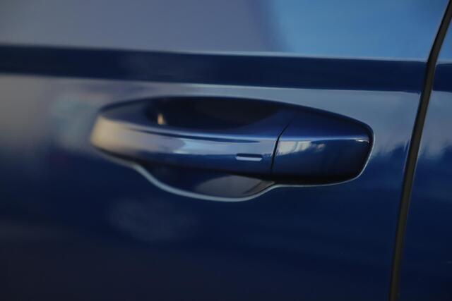 Seat LEON ST 1.0 TSI FR Business Intense 116PK Virtual Keyless 17 inch Navigatie Achteruitrijcamera Stoelverwarming Sfeerverlichting Adaptive Cruise Parkeersensor Beats Audio