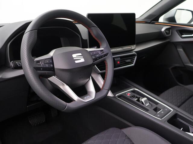 Seat LEON Sportstourer FR Business Intense 1.5 eTSI 110kW / 150pk DSG | LED Matrix | 18" | Navigatie | Achteruitrijcamera |