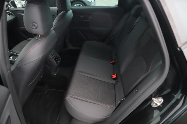 Seat LEON 1.0 TSI FR Ultimate Edition Virtual Cockpit Full LED 17 inch LMV Beats Audio Navigatie Achteruitrijcamera Carplay Android Climate Cruise Control Stoelverwarming