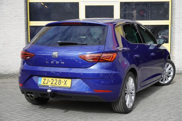Seat LEON 1.5 TSI 150K! 5drs Xcellence BJ2019 Lmv 17" | Led | Pdc | Navi | Keyless entry | Trekhaak | Dashboard verlichting | Climate control | Cruise control | Sportstoelen | Extra getint glas