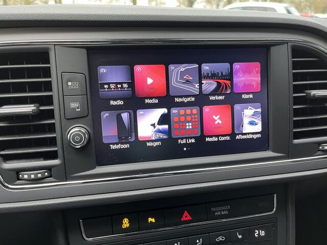 Seat LEON 1.0 TSI Style Ultimate Edition | CAMERA | CARPLAY | CLIMA | CRUISE | NAVI | PDC V&A | STOELVERW.