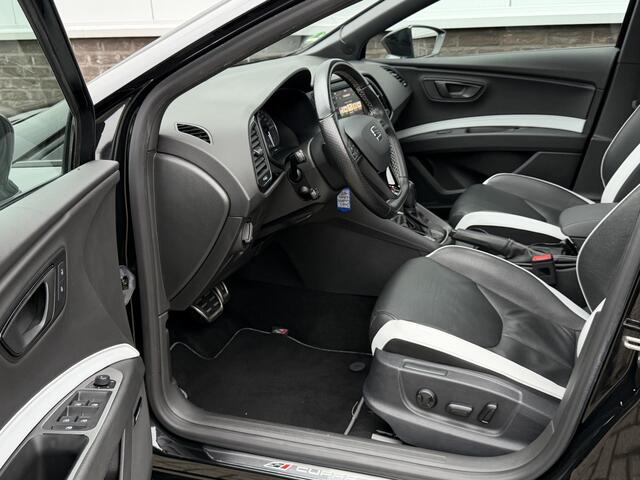 Seat LEON ST 2.0 TSI Cupra 290 | Pano | Leer | Carplay | Camera | 19" | Adaptive CC | Interesse, Proefrit? Bel of app met: 06-24 28 28 42