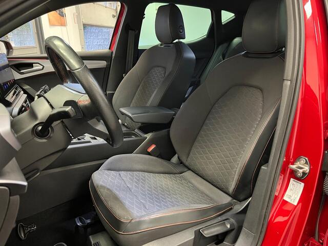 Seat LEON 1.5 eTSI FR Business Intense | TREKHAAK | CAMERA |