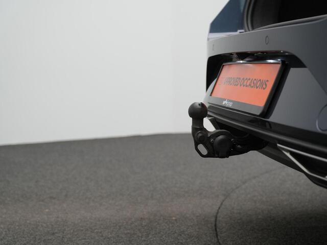 Seat LEON Sportstourer 1.5 TSI e-Hybrid 204 pk DSG FR Business | Trekhaak | Matrix LED | Achteruitrijcamera | Navigatie