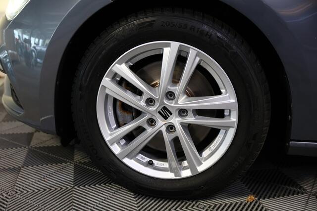 Seat LEON 1.8 TSI FR DSG 180pk CARPLAY BEATS LEDER CRUISE STOELVW '18