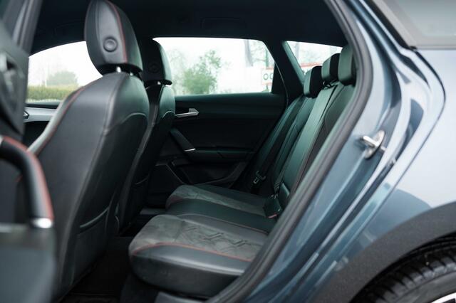 Seat LEON Sportstourer 1.4 TSI 204pk eHybrid PHEV FR | Elk. Trekhaak