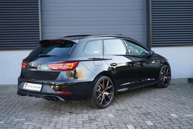 Seat LEON ST 2.0 TSI 4DRIVE CUPRA R Brembo/Camera/Pano/Carbon
