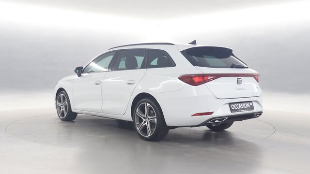 Seat LEON Sportstourer 1.5 TSI 204pk e-Hybrid FR Business DSG / Navigatie / Camera / Apple Carplay / Sfeerverlichting