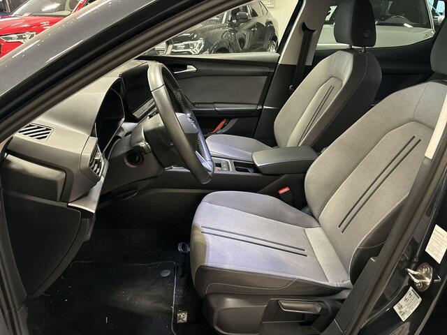 Seat LEON 1.0 TSI 110pk Style Launch Edition · Camera · Apple/Android Car Play · P-Sensoren · Navigatie · 17'' Inch ·