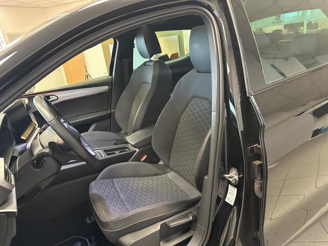 Seat LEON 1.4 TSI eHybrid PHEV FR Business Intense Panoramadak, LED, ACC, Stoel/Stuurverwarming,