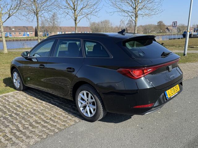 Seat LEON Sportstourer 1.0 eTSI Style Business intens | Camera | Carplay