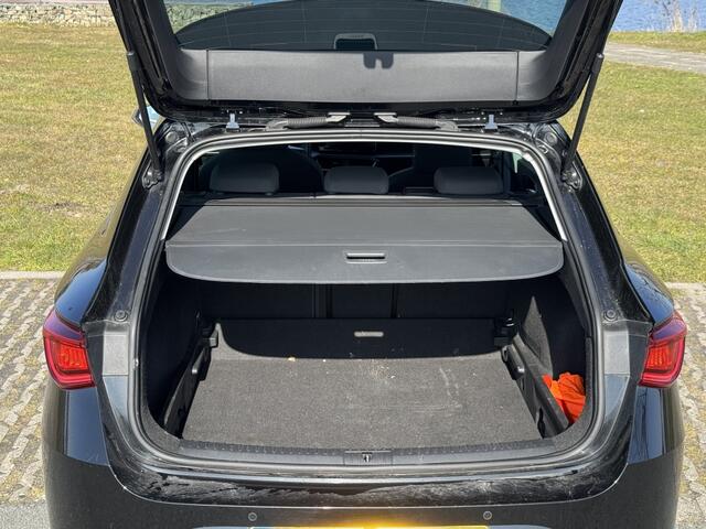 Seat LEON Sportstourer 1.0 eTSI Style Business intens | Camera | Carplay