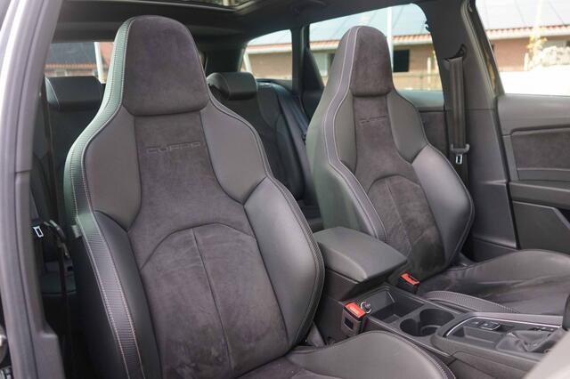 Seat LEON ST Cupra 300 4Drive Ultimate-edition/Pano/DCC/Schaalstoel/Beats/Sfe