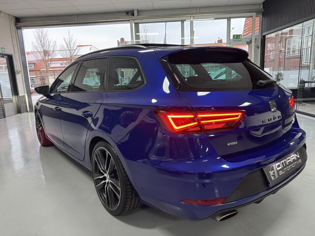 Seat LEON ST Cupra 300 4Drive Pano Virtual Acc Sfeer