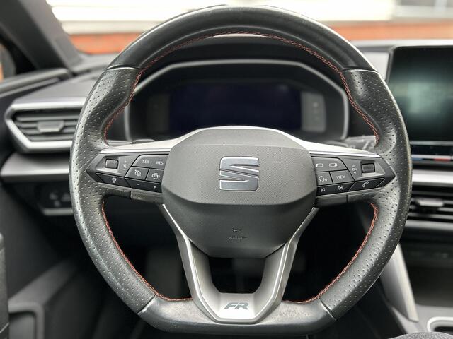 Seat LEON 1.5 eTSI FR Launch Edition | Dealer Onderhouden | Inklap. Trekhaak | Apple carplay / Android auto | Led | Automaat |