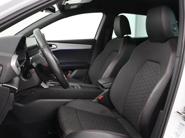 Seat LEON 1.4 TSI eHybrid PHEV FR | Trekhaak | Adaptive cruise | Carplay | Sfeerverlichting | Navigatie | Side Assist | Parkeerhulp | Full LED | Bluetooth | PHEV | Plug In