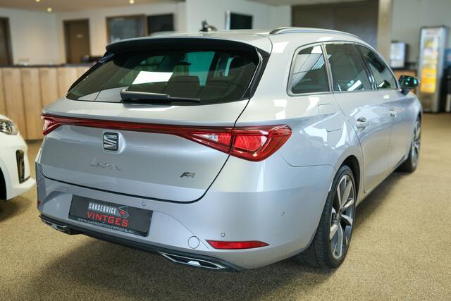 Seat LEON Sportstourer 1.5 eTSI FR Business Intense Panoramadak Wegklapbare Trekhaak Virtiueel Cockpit 150pk