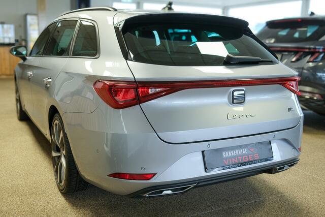 Seat LEON Sportstourer 1.5 eTSI FR Business Intense Panoramadak Wegklapbare Trekhaak Virtiueel Cockpit 150pk
