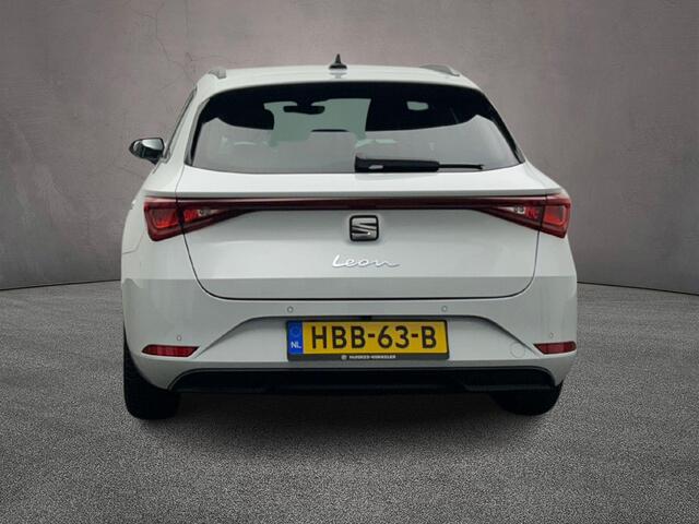Seat LEON Sportstourer Style Business Intense 1.5 eTSI 150pk DSG Automaat Adaptive cruise control, Achteruitrijcamera, Navigatie, LED koplampen, Parkeersensoren, App connect