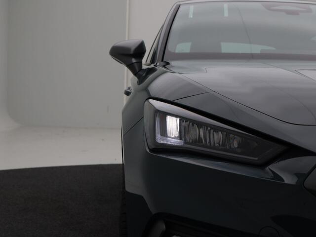 Seat LEON FR Business 1.5 TSI eHybrid 204 PK | Achteruitrijcamera | Adaptive cruise control | Navigatie