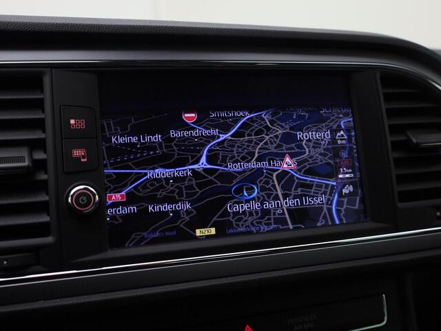 Seat LEON 1.5TSI/130PK Style Ultimate Edition · Navigatie · Camera + Parkeersensoren · Apple/Android